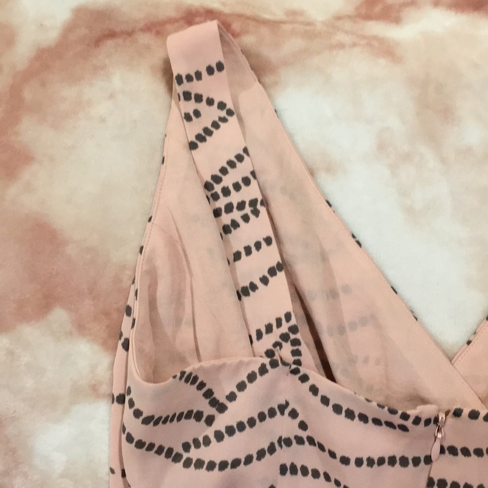cAbi Blush Grey Print Dress Top Size 4 NWOT zipper - Picture 11 of 14